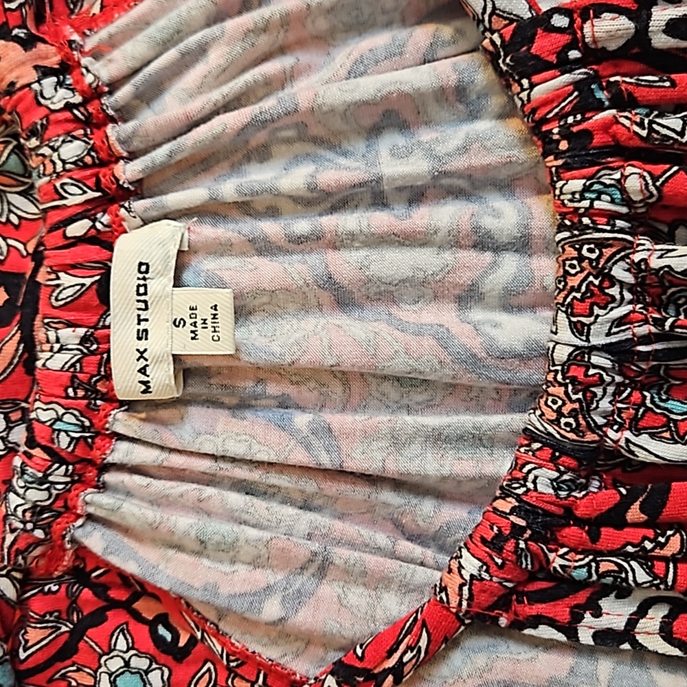 MAX Studio small floral top - Picture 3 of 3